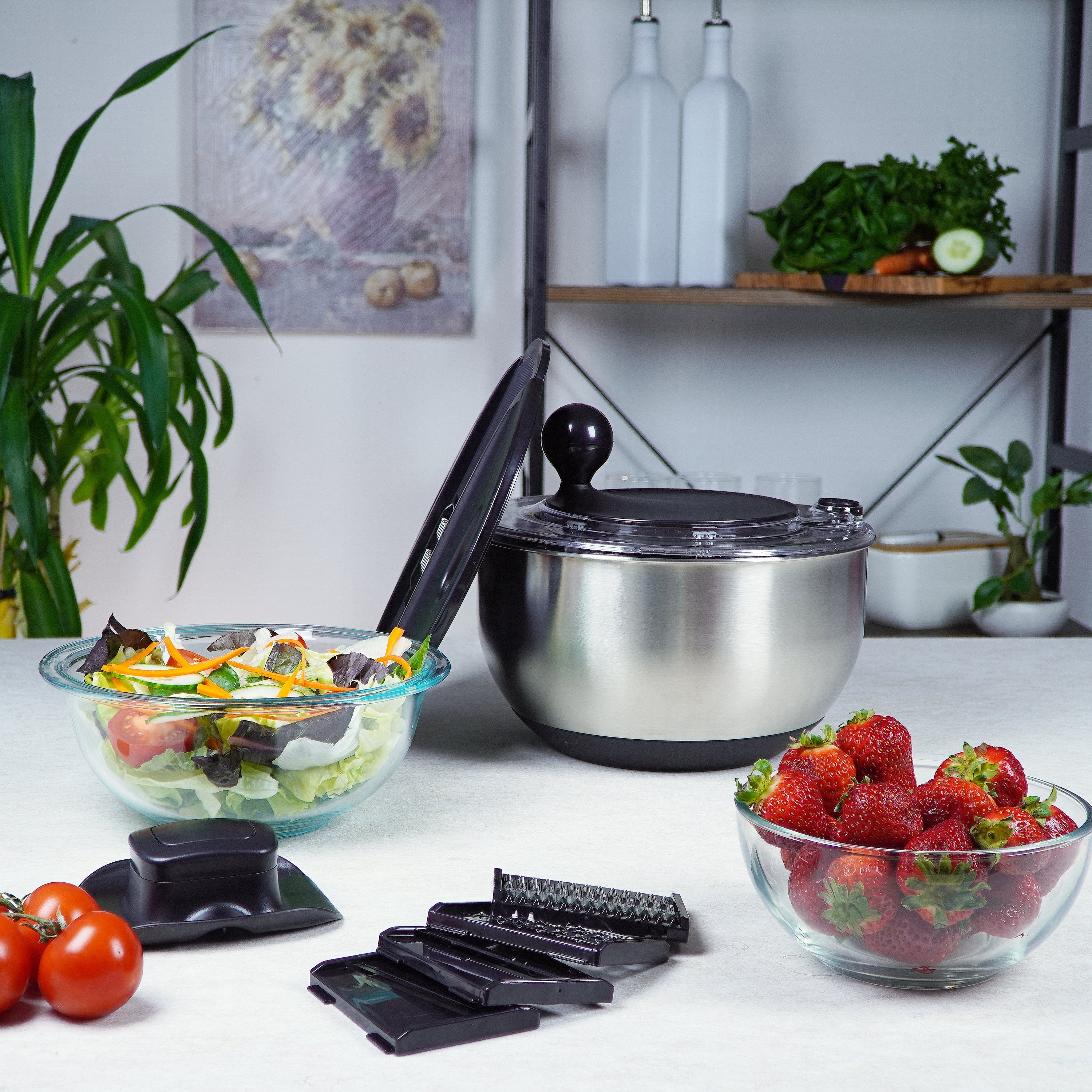 Do You Really Need a Salad Spinner? (Pros, Cons & Alternatives)